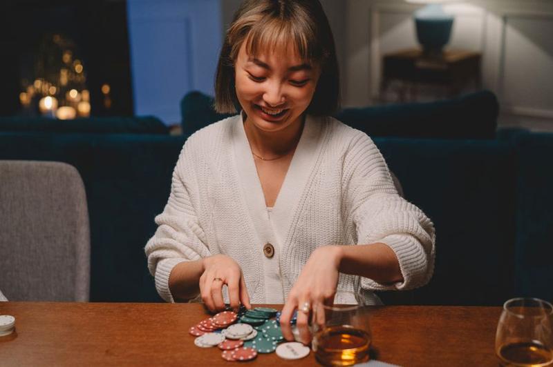 tứ sắc Debet